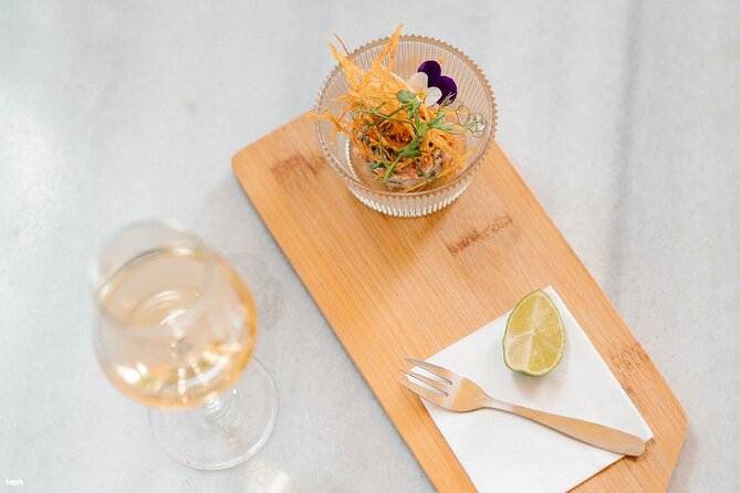 1 Hour Private Four Greek Wine Tasting and Food Pairing in Athens - Why this one-hour Athens tasting is different