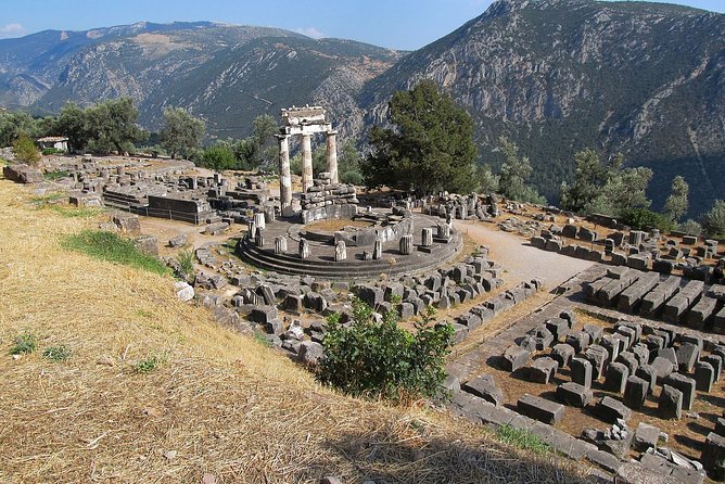 15 Day Private Tour in Ancient Greece, Mykonos and Santorini - Dion and Thermopylae complete the mainland circuit
