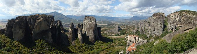 2 Day Private Tour of Meteora & Thermopylae From Athens - The long ride back to Athens