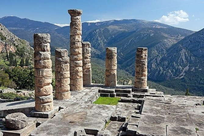 2-Day Private Tour to Delphi and Meteora from Athens - Thermopylae and a seaside coffee