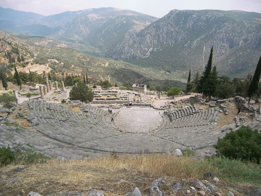 2 days Spanish guided tour in Delphi and Meteora - Key points at a glance