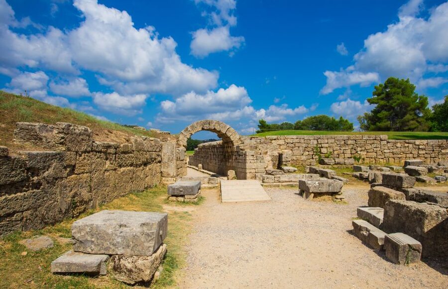 3-Day Ancient Greek Archaeological Sites Tour from Athens - Day Two: Olympic ruins and the road to Delphi