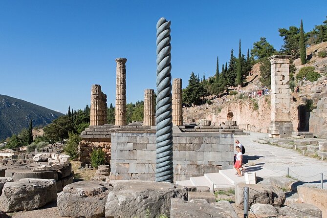 3 Day Private Tour in Olympia, Delphi & Monasteries of Meteora - Thermopylae and the return to Athens