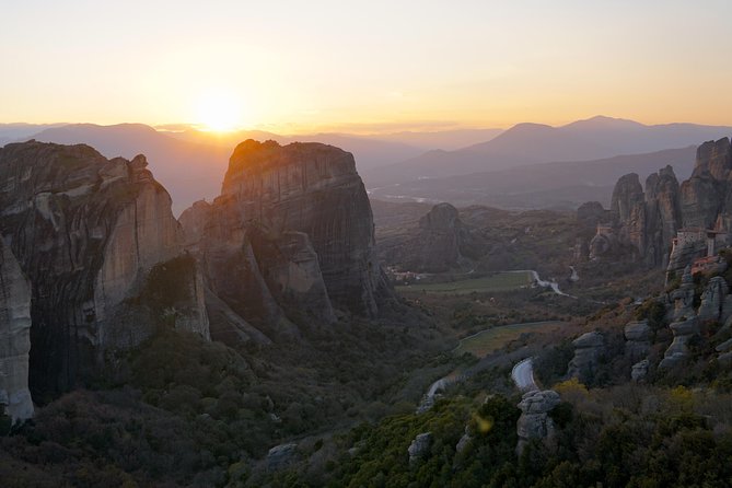 3 Days Private Tour: Delphi & Meteora - Who should book this three-day route?
