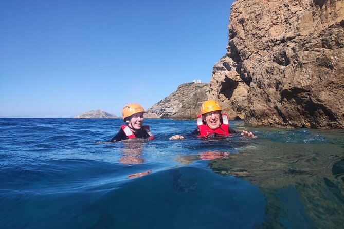 3-Hour Small Group Coasteering in Sounio - Why the small group matters on a physical outing