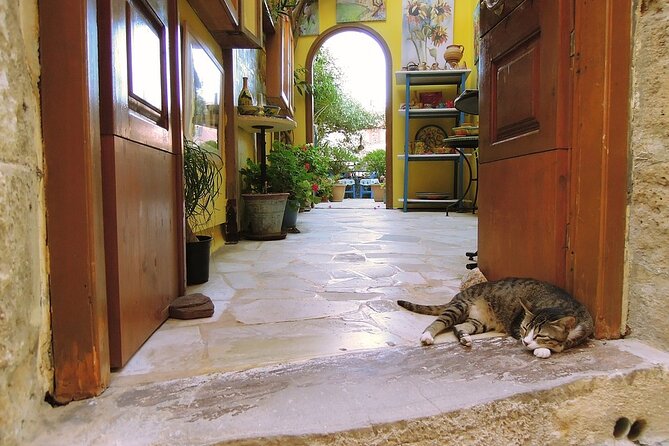 4 Day Private Tour, Crete, Santorini, Mykonos, Delos from Athens - Who should book this island-hopping plan?