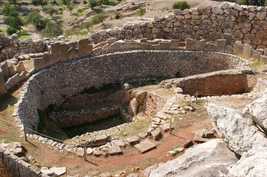 4-Day Tour of Mycenae, Epidaurus, Olympia, Delphi & Meteora - Group size, guide quality, and daily pace