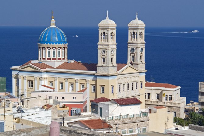 4 Nights in the Greek Islands from Athens: Santorini, Mykonos and Syros - Starting at Piraeus at 7:30 in the morning