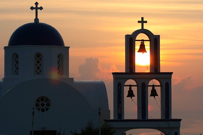 6-Day Private Tour Athens & Santorini to Discover Greece's Charm - The Piraeus to Santorini ferry is a major travel day