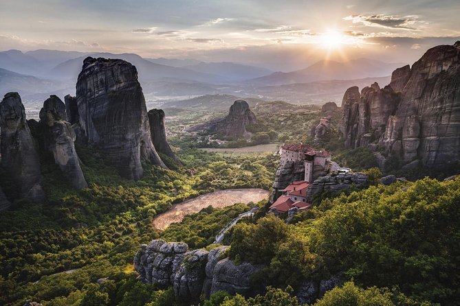 6 Day Religious & Classical Tour of Thermopylae, Meteora, Delphi, Olympia, Mycenae, Nafplio, Epidaurus, ancient Corinth From Athens - Day 6: Acrocorinth, Ancient Corinth, and the Canal