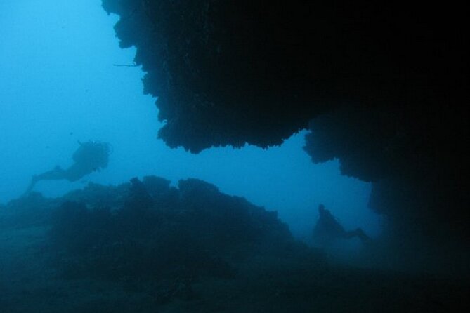 Adventure Dives for Certified Divers in Nea Makri, Athens - The instructor’s local touch
