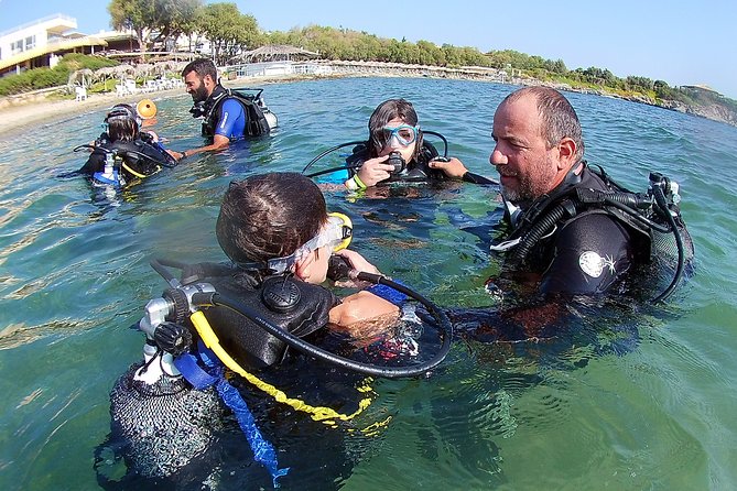 Anavyssos Athens Riviera: Beginners' Guided Try Scuba Diving - The first underwater session