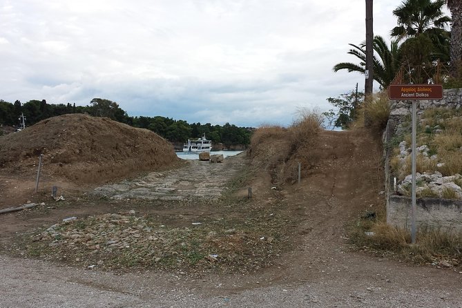 Ancient Corinth Private Tour from Corinth - Acrocorinth: a fortress above the whole isthmus