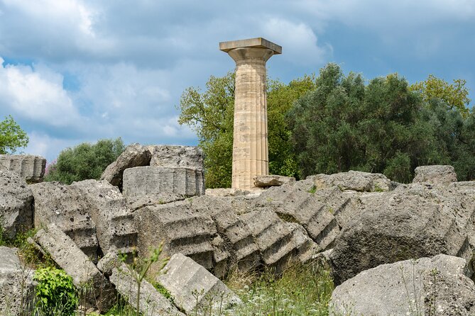 Ancient Olympia (birth place of Olympic Games) & Corinth Canal, Private Day Tour - Lunch in the small town of Olympia