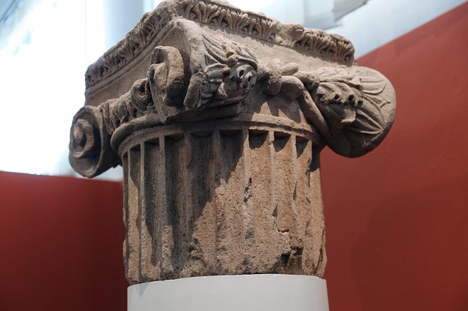 Ancient Olympia Private Tour from Athens - Driver service versus a licensed guide