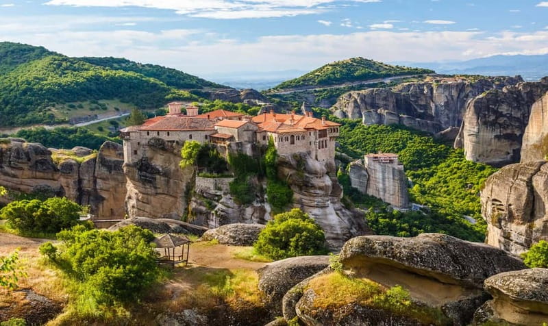 Athens: 2-Day Meteora Tour with Local Guides and Hotel Stay - Dress rules and monastery etiquette