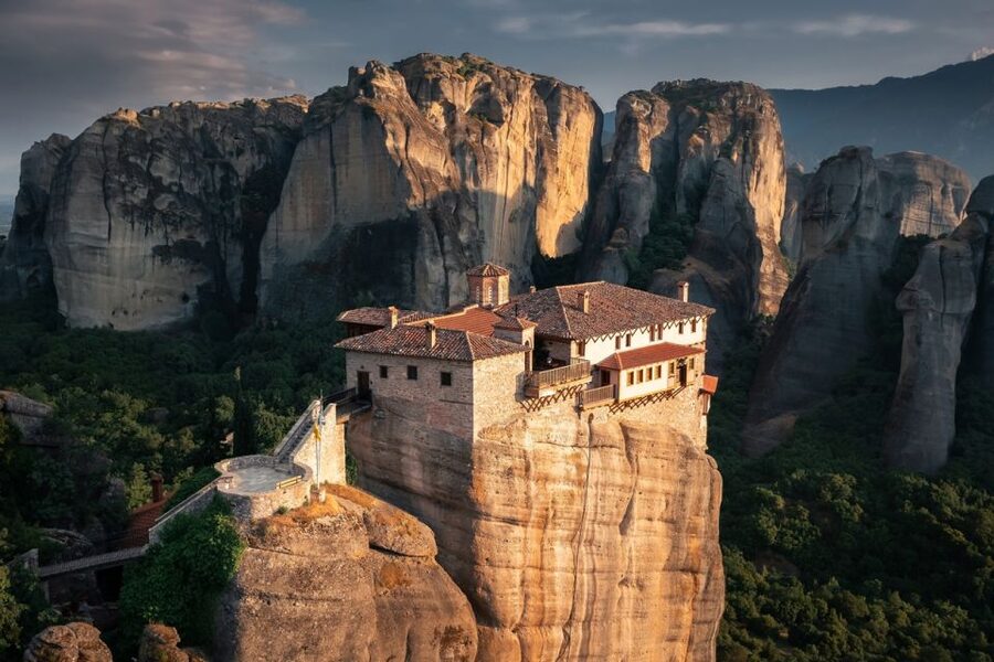 Athens: 2 Days in Meteora with 2 Guided Tours and Hotel Stay - Why two days is the right amount of time