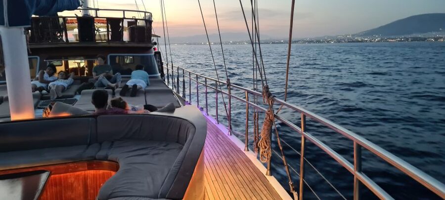 Athens: 3-Hour Sunset Cruise with Swim Stop, Snacks & Drinks - The swim stop and jump from the boat