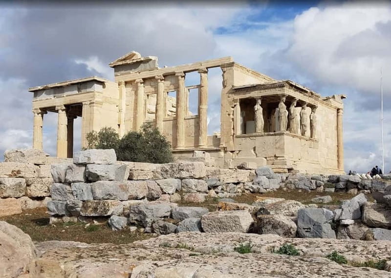 Athens: Acropolis and Parthenon Guided Walking Tour - Guides and the quality of the storytelling