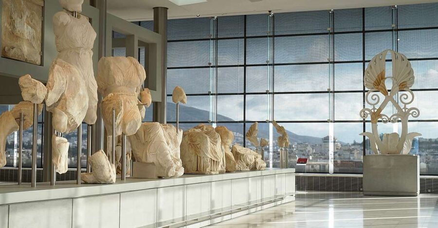 Athens: Acropolis Museum Ticket with optional Audio Guide - The Caryatids deserve a slow look