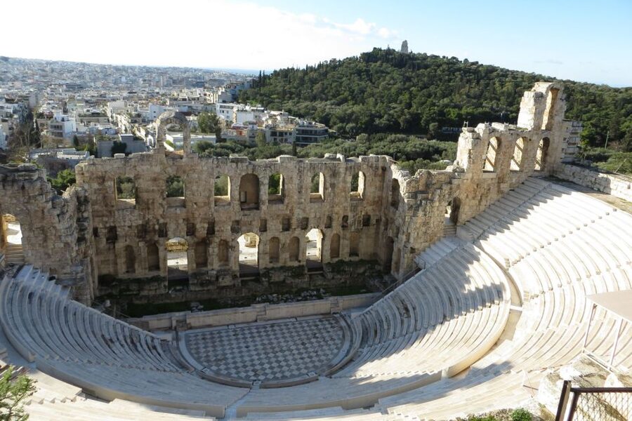 Athens: Acropolis with Museum, Guided Tour & Greek Lunch - What the guides add to the ruins