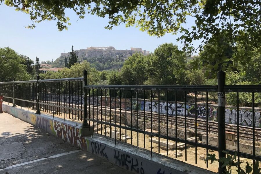 Athens: Acropolis with Museum, Guided Tour & Greek Lunch - Should you book the Acropolis and lunch tour?