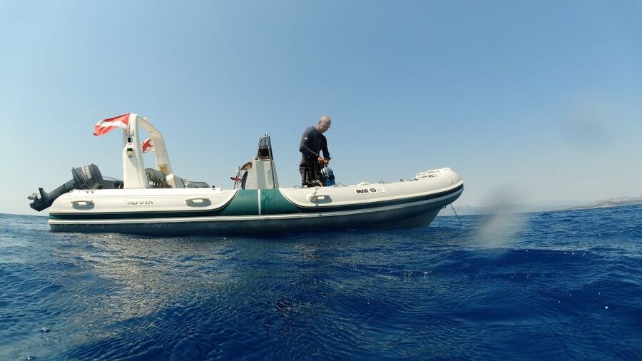 Athens: Adventure Dives in Nea Makri for Certified Divers - Safety, certification, and health rules