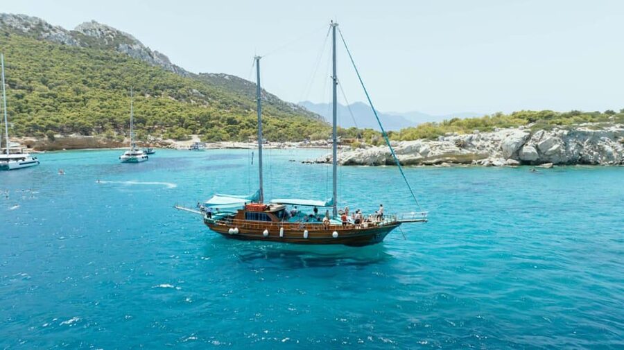 Athens: Agistri, Metopi & Aegina Cruise with Meals & Drinks - Agistri, the green first stop