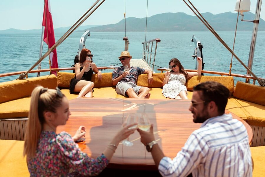Athens: Agistri, Metopi & Aegina Cruise with Meals & Drinks - What the $169 price really includes