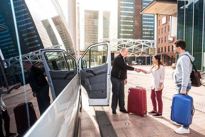 Athens Airport Arrival Transfer to Hotels or Addresses in Athens - Finding the driver after passport control