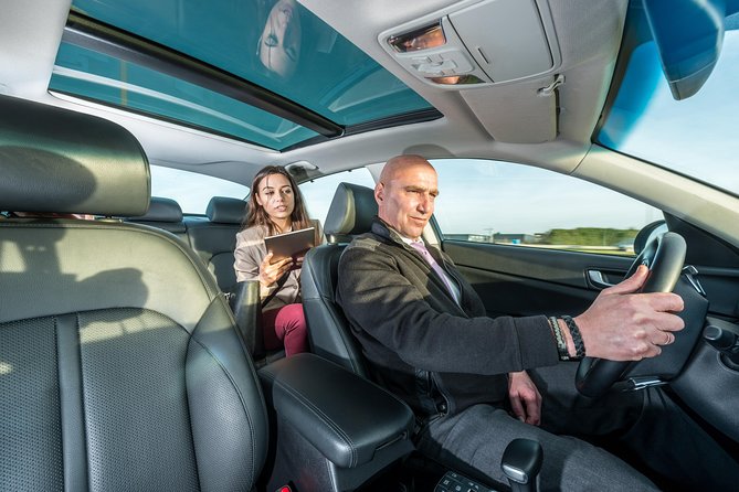 Athens Airport Arrival Transfer to Hotels or Addresses in Athens - Who gets the most from this transfer