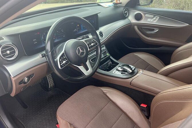 Athens Airport to Athens Center Private Arrival Transfer - The service details that make the difference