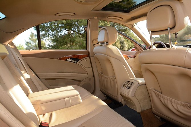 Athens airport to Athens Center private transfer - From Athens Airport to the center in about 40 minutes