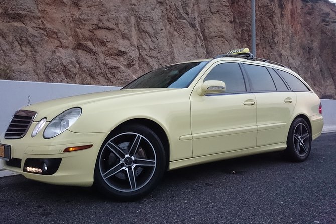 Athens Airport to Piraeus Cruise Terminal- Transfer By Mercedes E Class Wagon - Finding the driver in the main terminal