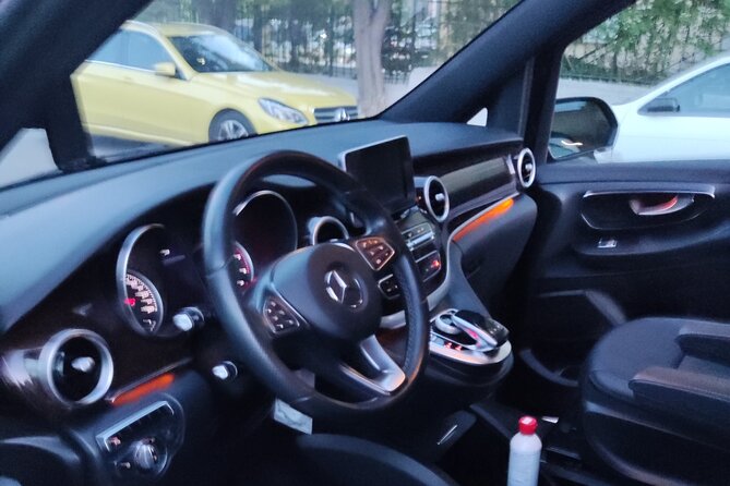 Athens Airport To Piraeus Port - Hotel Private Luxury Transfer - Driver service, from practical help to Athens tips