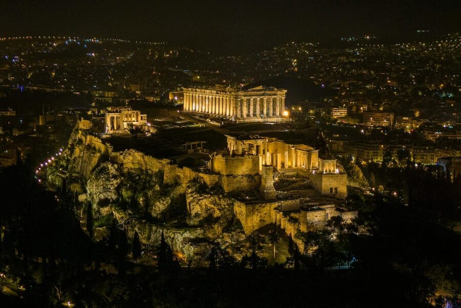 Athens and Piraeus: Private Night Tour - Why Athens is especially good after sunset