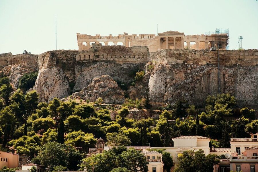 Athens at Twilight Night Tour with Drinks and Meze Dishes - Three venues, three different moods