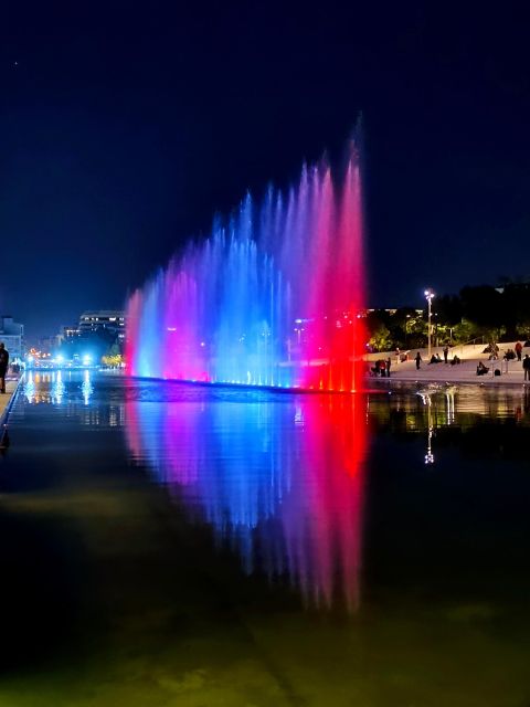Athens: Authentic neighborhoods & the beach Bike Tour - SNFCC and its Mediterranean garden