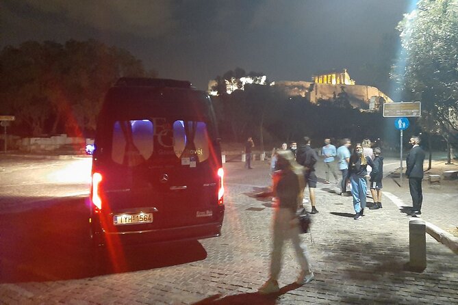 Athens By Night 4 Hours Private Tour. - Syntagma Square, the guards, and the former palace