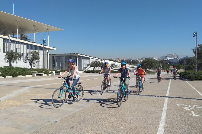 Athens City and Sea bike tour - Thirty minutes at Alimos beach