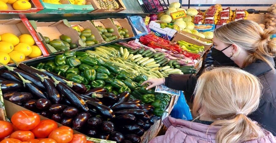 Athens: Cooking Class, Market Visit & Lunch at Local Tavern - Walking from Plaka to the central market