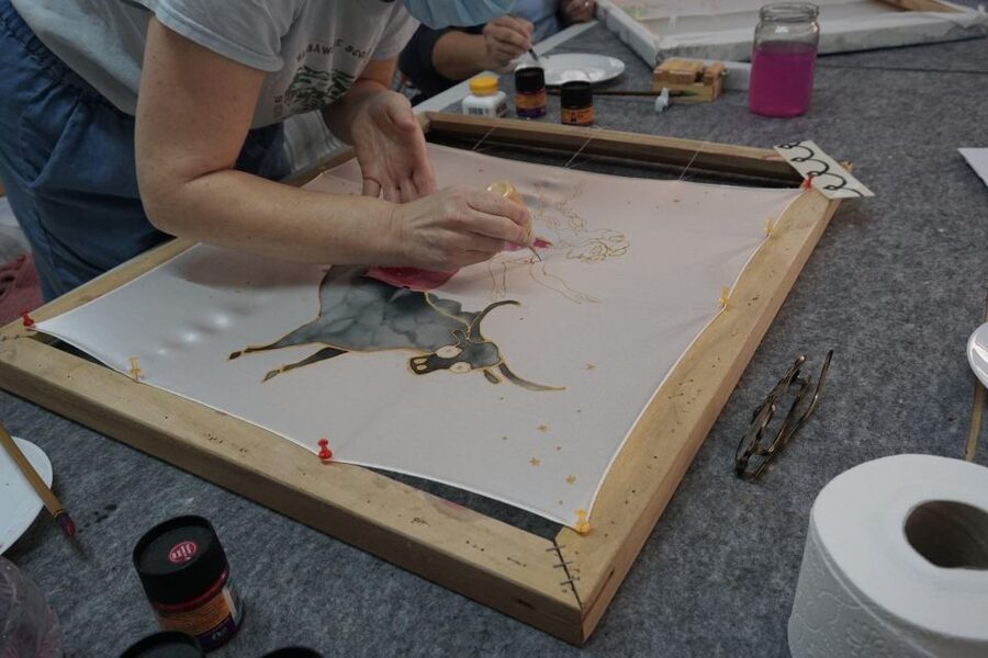 Athens: Create your own Greek Silk Scarf Souvenirs - Why a painted silk scarf makes a better Athens souvenir