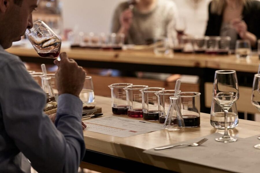 Athens: Create Your Own Wine-Workshop under the Acropolis - Timing your two hours in Athens