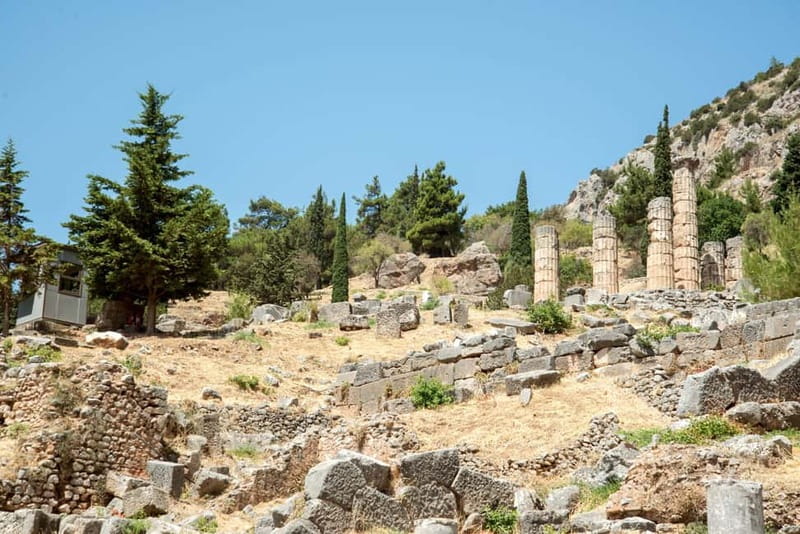 Athens: Delphi and Arachova Day Trip with Guide - Why Delphi makes the long ride worthwhile