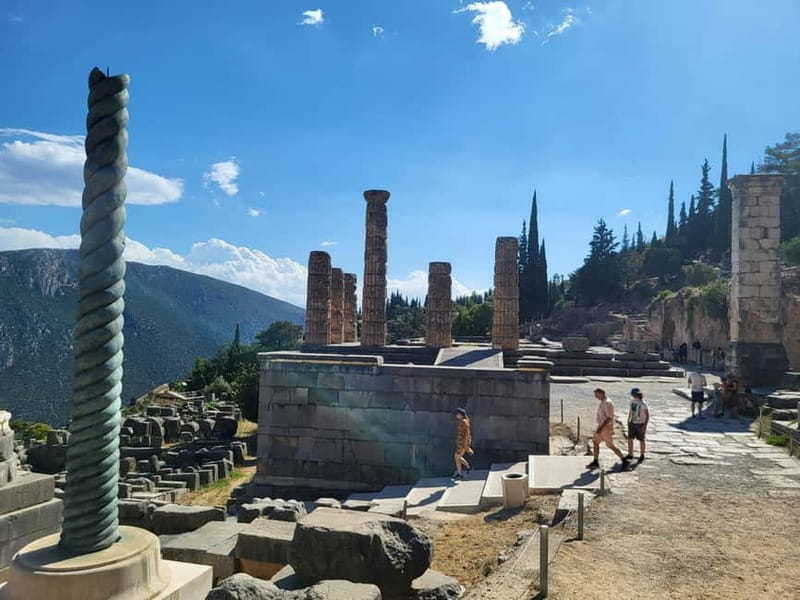 Athens: Delphi Day Tour with Museum & Arachova Village Visit - What the price really covers
