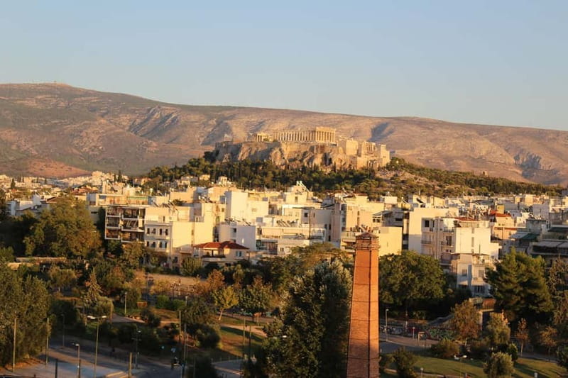 Athens: Dinner in the Sky Experience - A four-course meal served above Athens