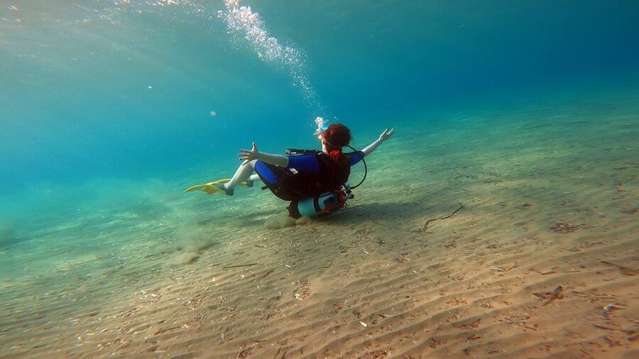 Athens East Coast: Discover Scuba Diving in Nea Makri - The 5 to 6 meter underwater session