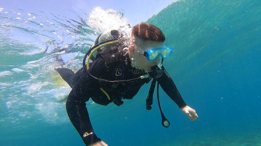 Athens East Coast: Discover Scuba Diving in Nea Makri - What the small group changes