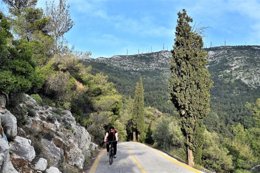 Athens: Electric Bicycle Tour to Mount Hymettus - The summit view over Athens, the Acropolis, and the sea