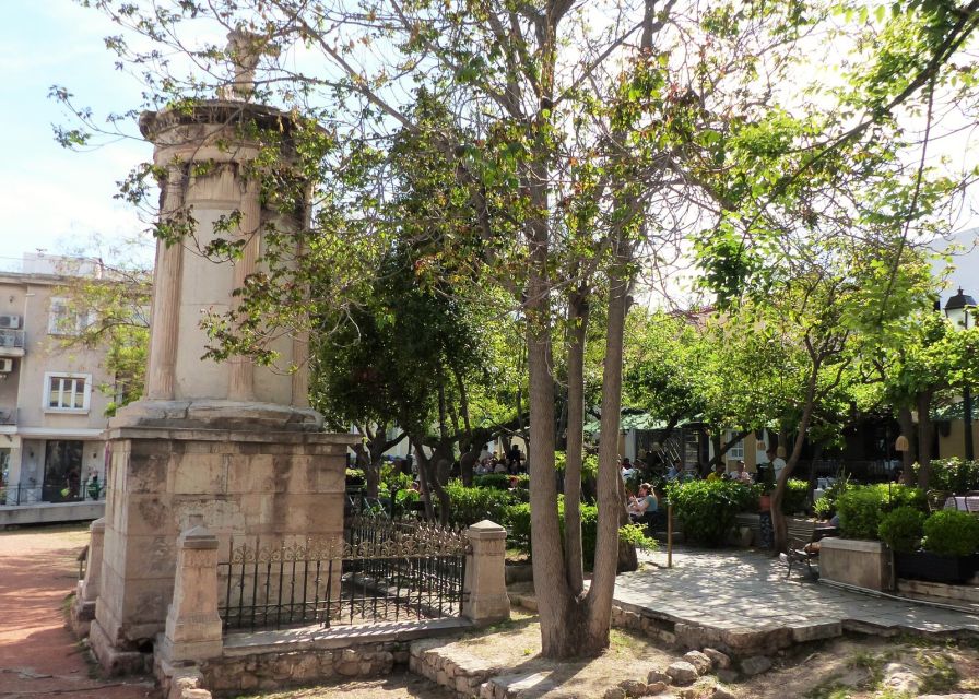 Athens Escape City Game "The Journey Through Time" - How the backpack and hints shape the experience